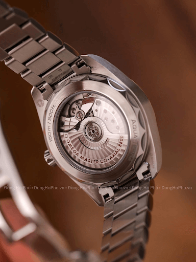 Bộ máy vượt trội của dòng thương hiệu Omega